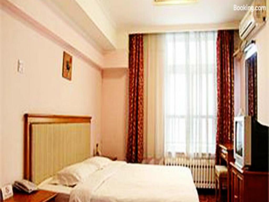 Super 8 Hotel Beijing Dong Si Bagian luar foto